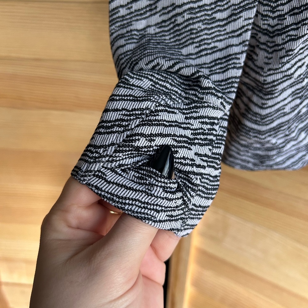 Athleta Black and White Turtleneck Sweater - Picture 3 of 5